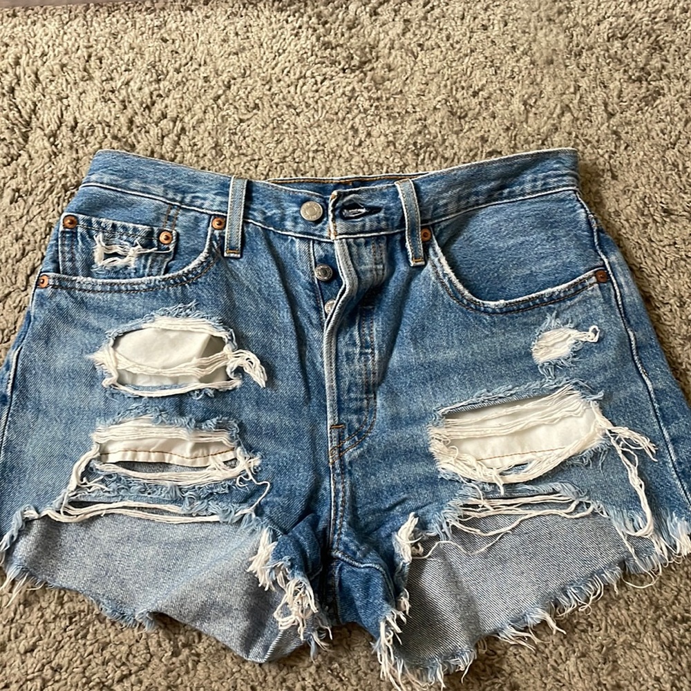 Levi’s size 27 distressed high waisted shorts